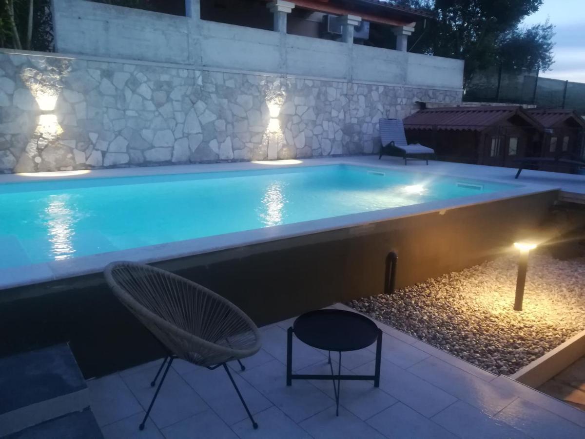 Kamenjak Volme, Cousy House With Pool Banjole Exterior foto